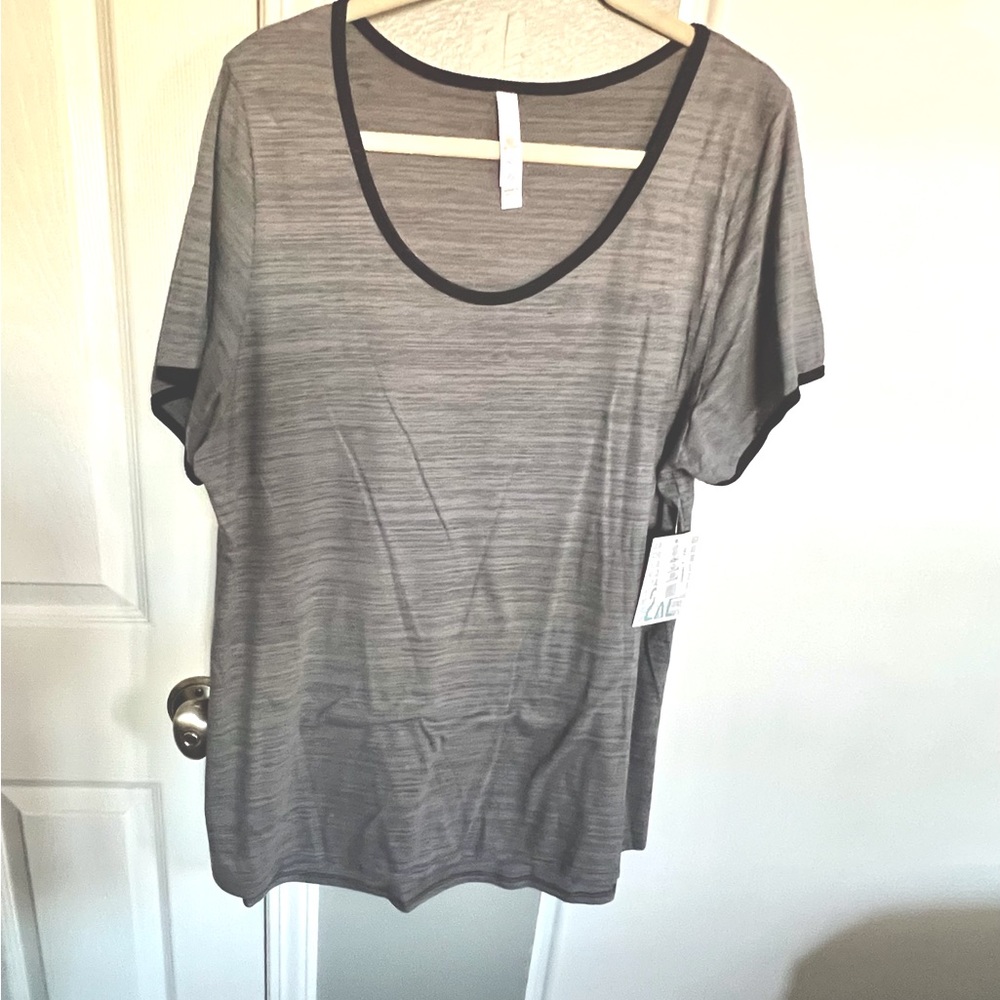 NWT LuLaRoe Classic T - 2XL